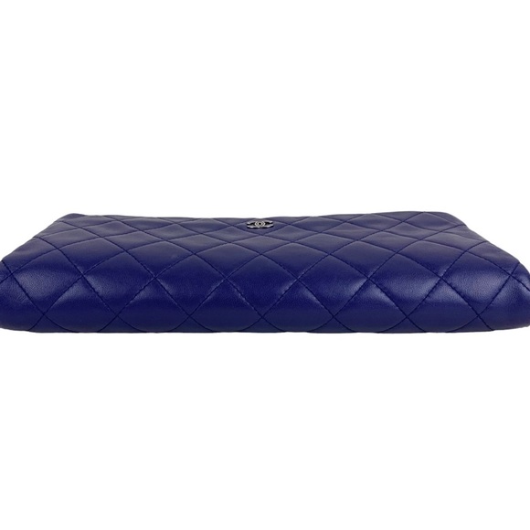 CHANEL Matelasse CC Lambskin Purple Clutch Bag - Picture 7 of 7